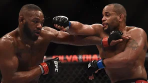 Daniel Cormier smatra kako Jon Jones zaslužuje borbu za titulu teške kategorije